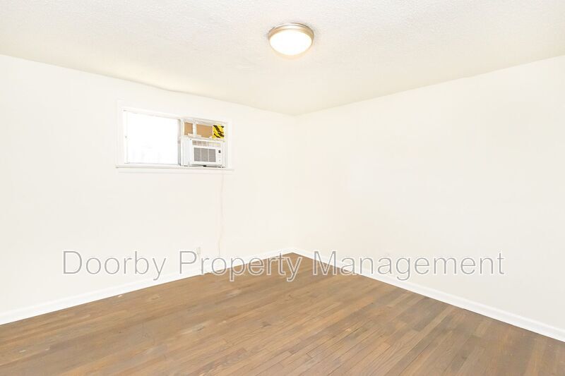 Building Photo - 5270 Rotary Dr