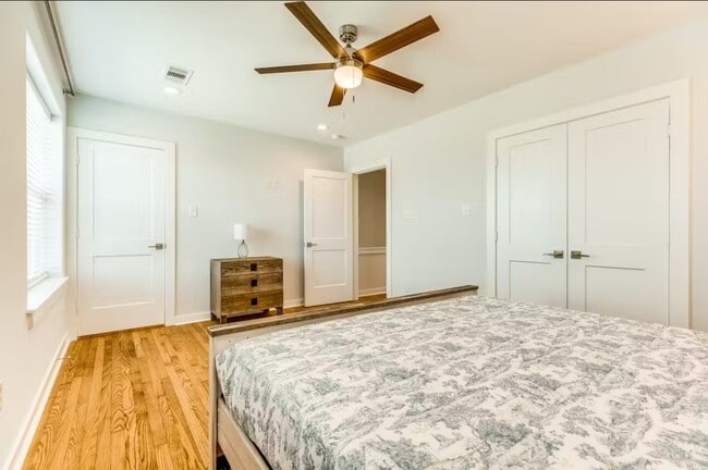 Building Photo - 1822 25th St