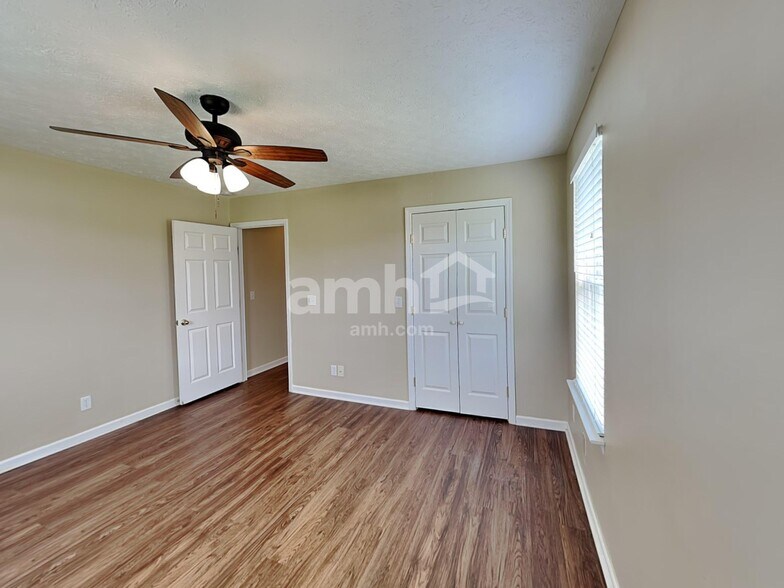 Building Photo - 308 Bluefield Ln