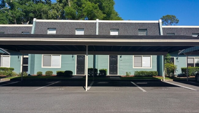 Building Photo - 501 SW 75th St