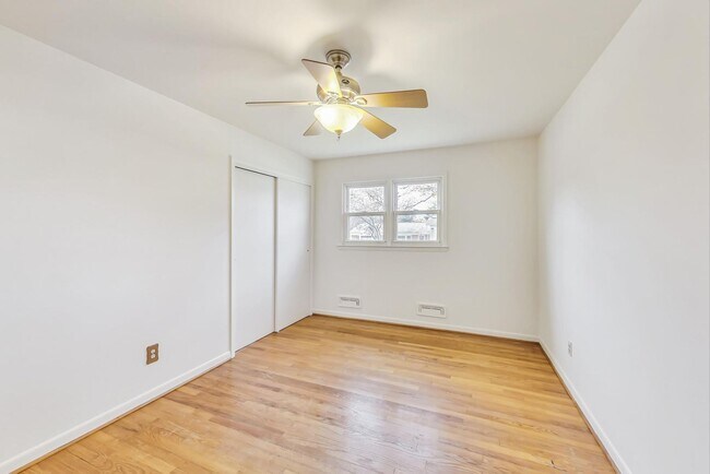 Building Photo - Fantastic in Frederick! Spacious 4 level Split -- 4 beds + 1 Full and 2 half baths