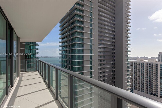 Building Photo - 501 NE 31st St