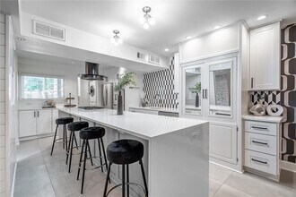 Building Photo - 1445 Monroe Dr NE