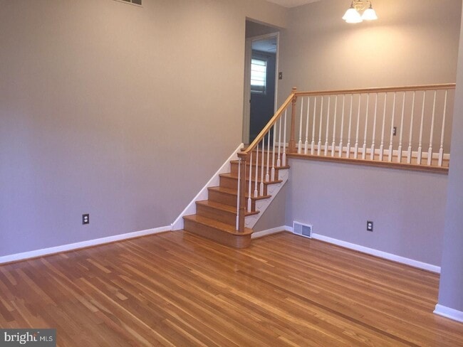 Building Photo - Fairfax - North Wilmington - 4 bedroom ava...