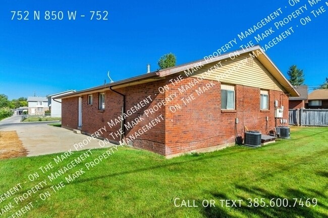 Building Photo - 752 N 850 W St