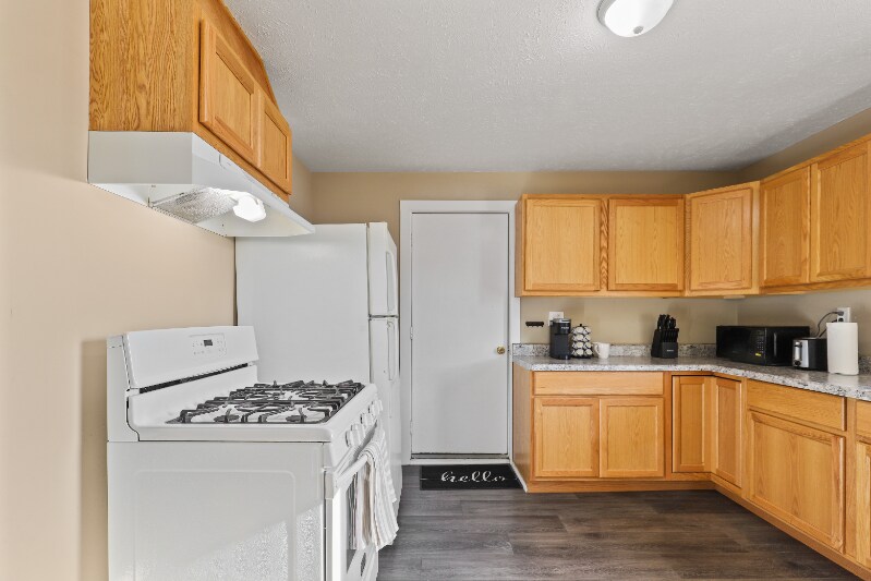 Building Photo - 124 Griggs St SW