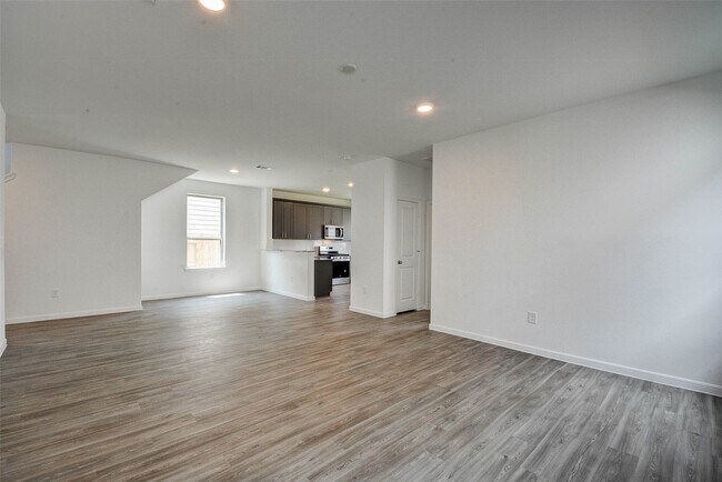 Building Photo - 16642 Teak Mantle Rd