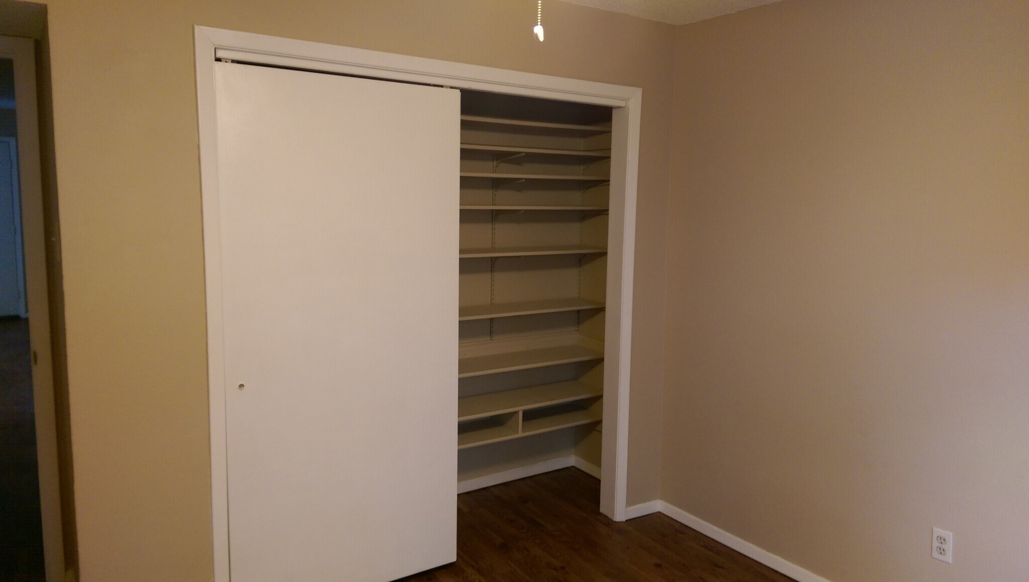 Building Photo - 218 N Texas Blvd