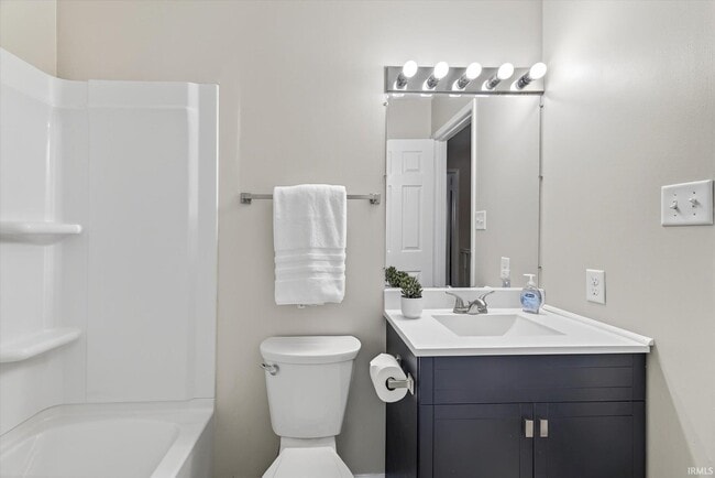 Building Photo - 2360 S Henderson St