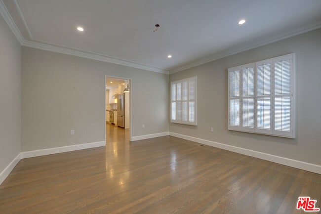 Building Photo - 234 S Spalding Dr