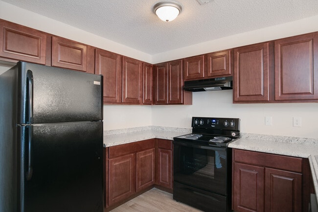 Building Photo - Coming Soon! Cozy 2 BR, 1.5 BA Townhome In North Durham Crystal Pines Community