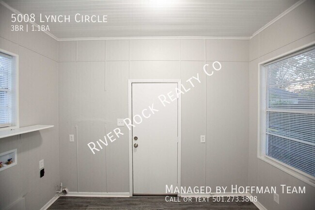 Building Photo - 5008 Lynch Dr