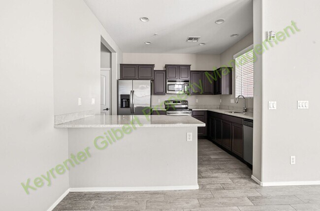 Building Photo - 3 bed/2.5 bath Condo in Gilbert’s Lofts in...