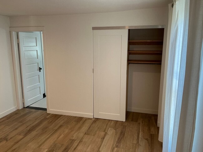 Building Photo - Beautiful 4 Bedroom 2 Bath Home in Old Tow...