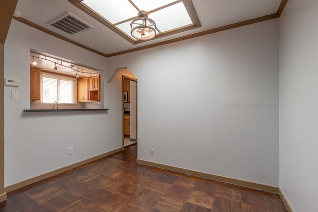 Building Photo - 3 Bed / 2 Bath San Bruno charmer is ready ...