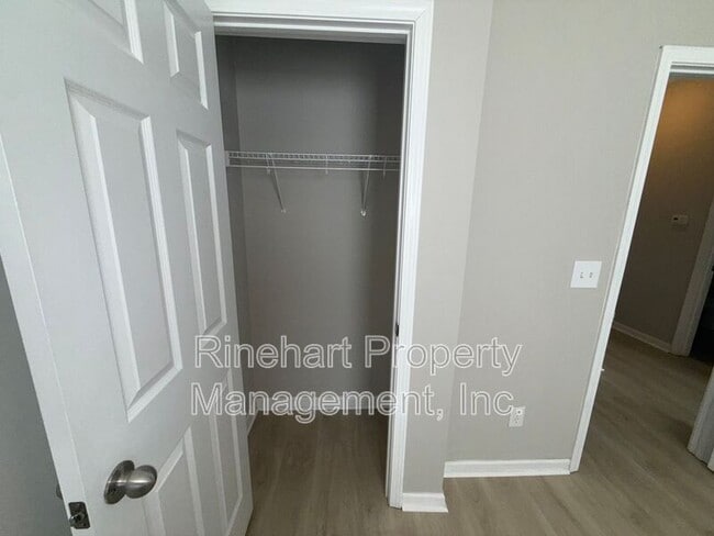 Building Photo - 222 Township Dr