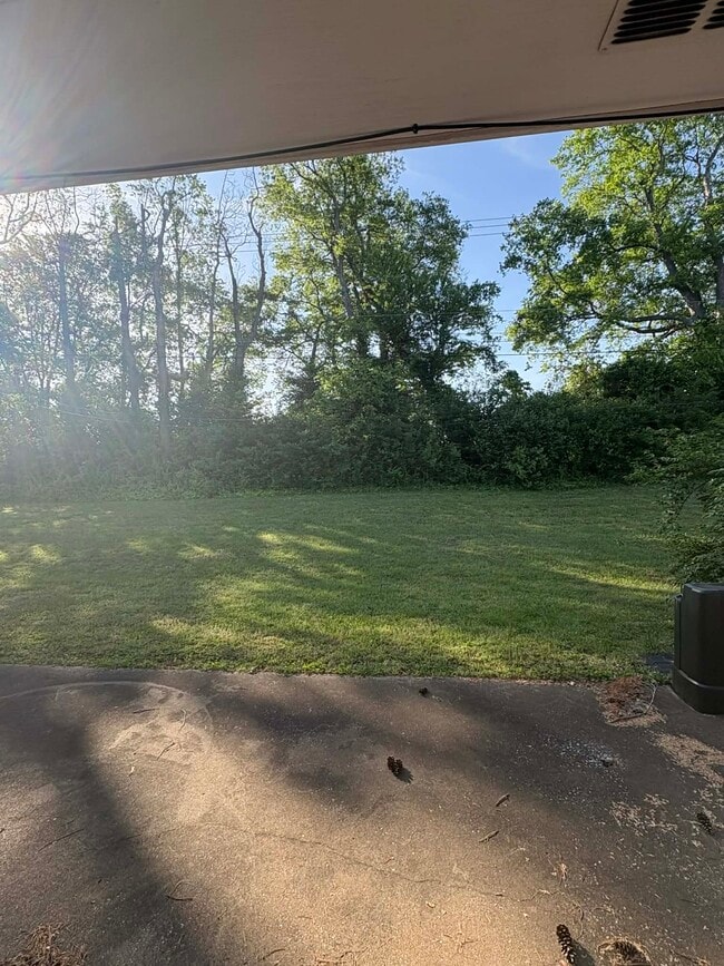 Building Photo - 1622 Flanigan Ct