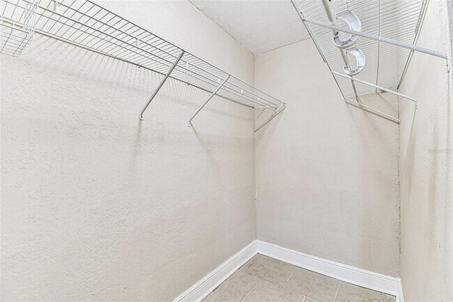 Building Photo - 2580 Granada Cir W