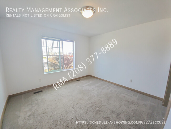 Building Photo - 6810 S Nordean Ave