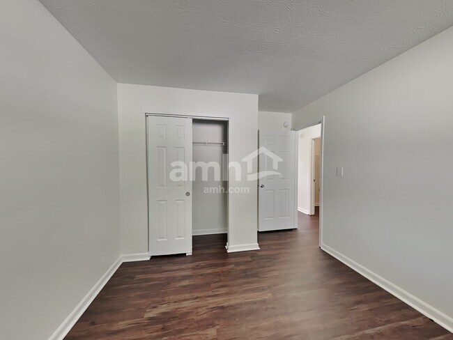 Building Photo - 5223 Waterton Lakes Dr