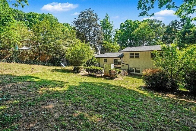 Building Photo - 2637 Casher Dr