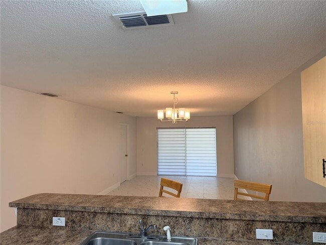 Building Photo - 145 Ocean Bluff Dr