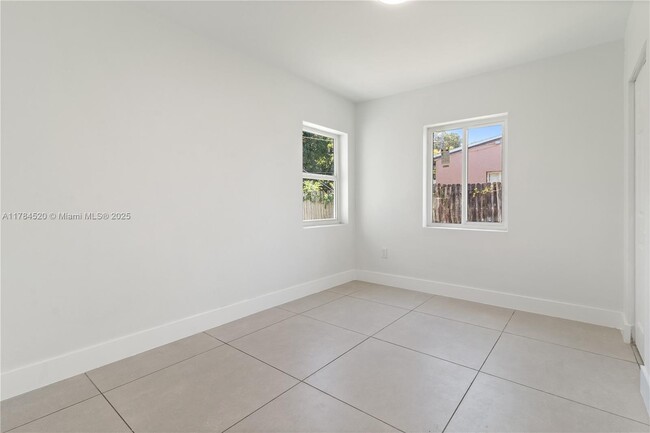 Building Photo - 2900 NW 160th St