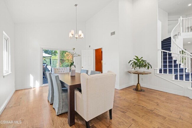 Building Photo - 287 Golden Fern Ct
