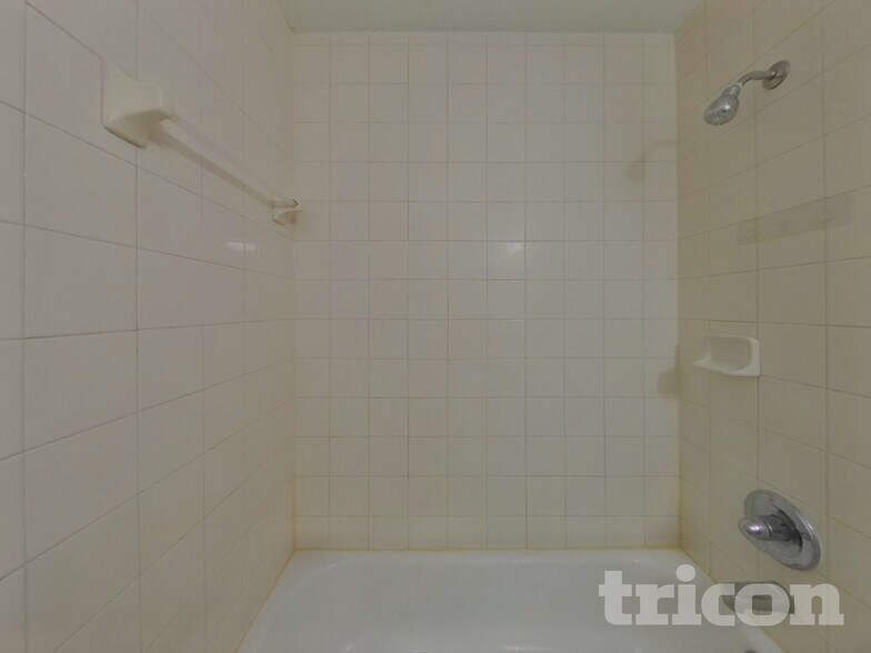 Building Photo - 13920 Citrus Pointe Dr