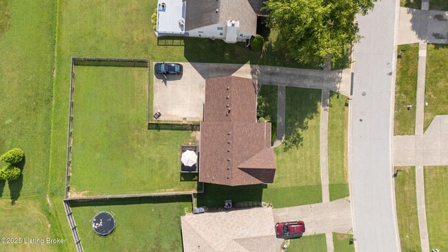 Building Photo - 8212 Grandel Pl