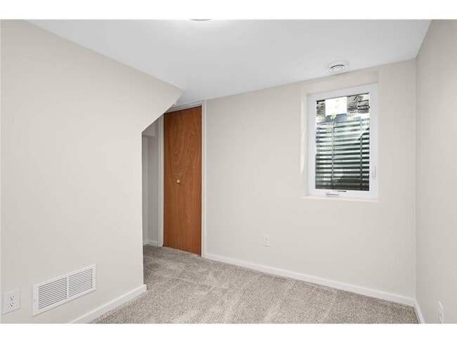 Building Photo - 6724 Scott Ave N