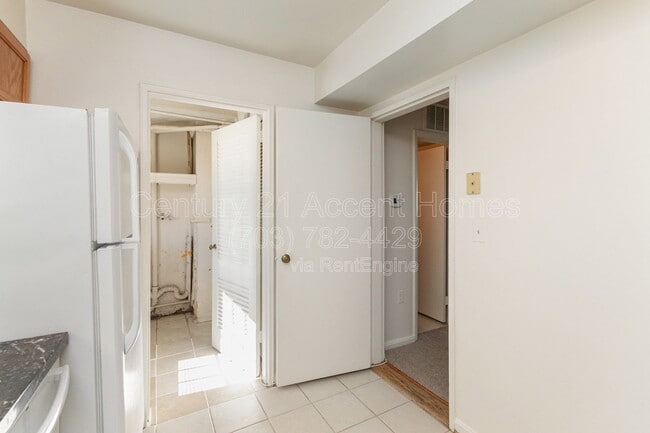 Building Photo - 3822 Keller Ave