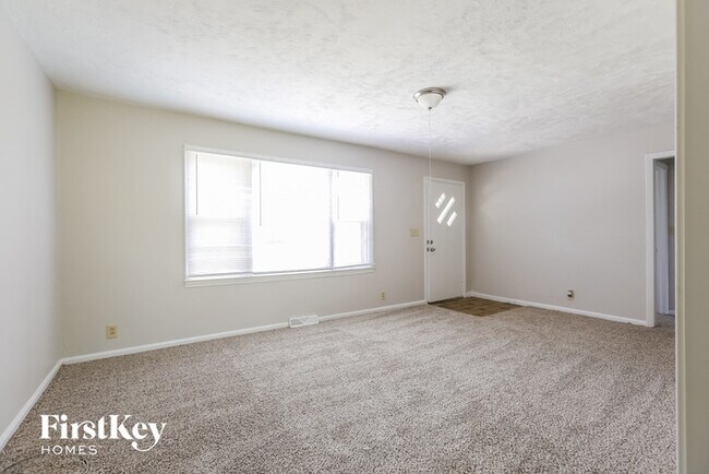 Building Photo - 8405 E 47th St