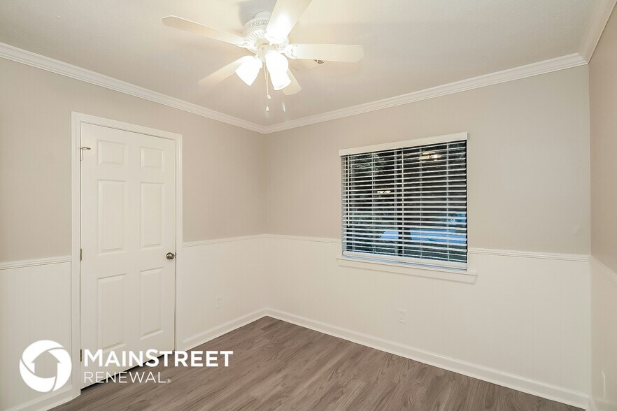 Building Photo - 10084 Silent Trail