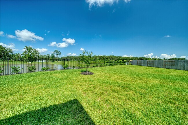 Building Photo - 12202 Old Fashion Cir
