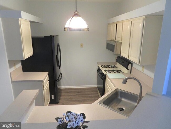 Building Photo - 113 Dresher Woods Dr