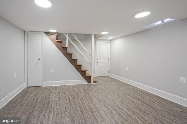 Building Photo - 1525 Tasker St