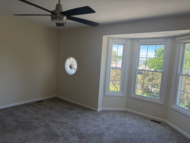 Building Photo - 8148 Chester Pky