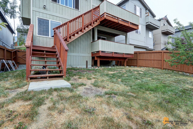 Building Photo - Eagle Crossing w/ Mountain Views