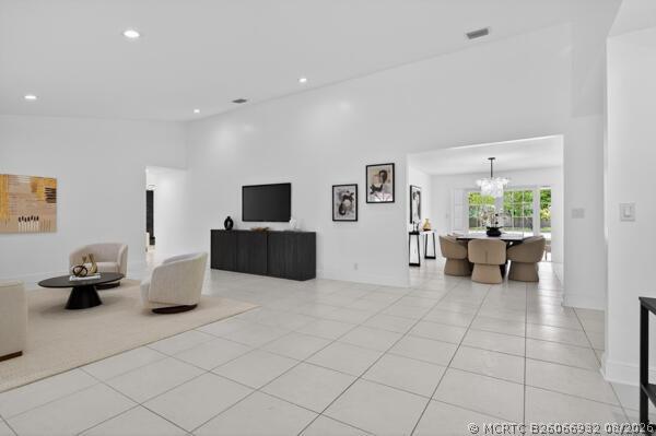 Building Photo - 5510 Castlegate Ave