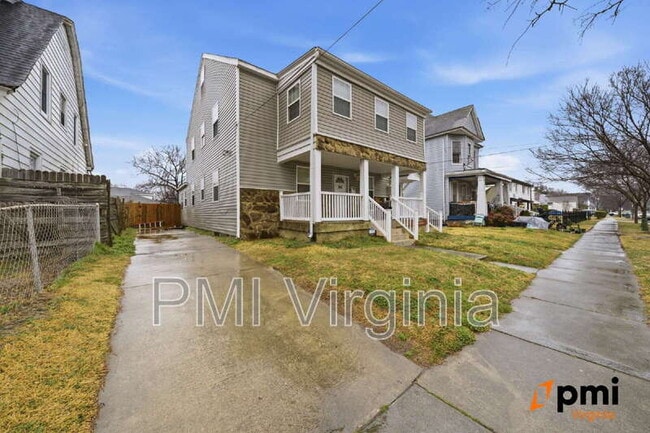 Building Photo - 324 W 36th St