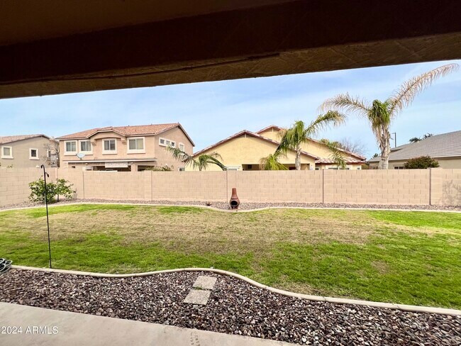 Building Photo - 3464 E Thornton Ave