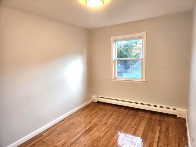 Building Photo - 90-32-90-83 83rd Ave