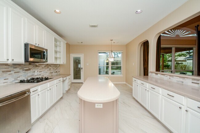Building Photo - 22303 Bridgehaven Dr