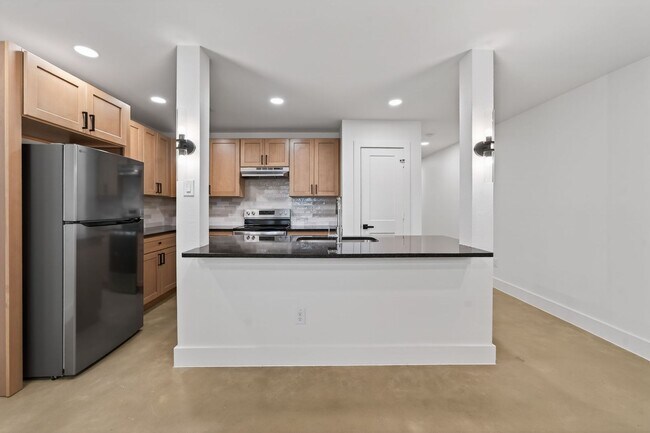 Building Photo - Brand-New Duplex Living in the Heart of Greenville – Modern Finishes & Private Driveways