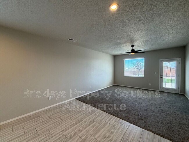 Building Photo - 768 Amatista Lp SE