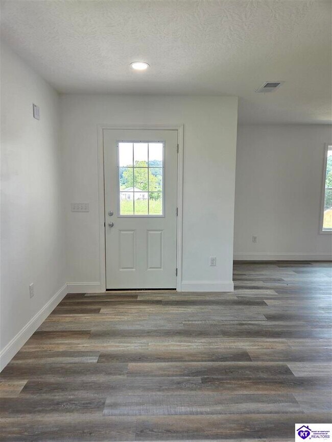 Building Photo - 3122 Cash Rd
