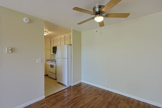 Building Photo - 5708 Baltimore Dr