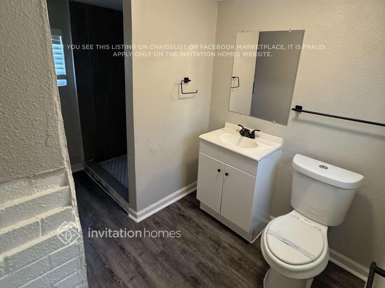 Building Photo - 4101 Winfield Ave