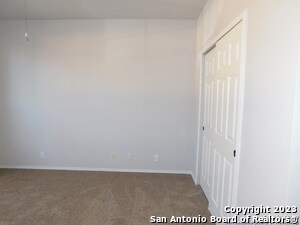 Building Photo - 9231 Foxgrove Way